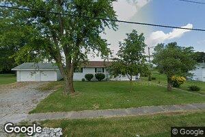 815 Williamson Ave, Staunton, IL 62088