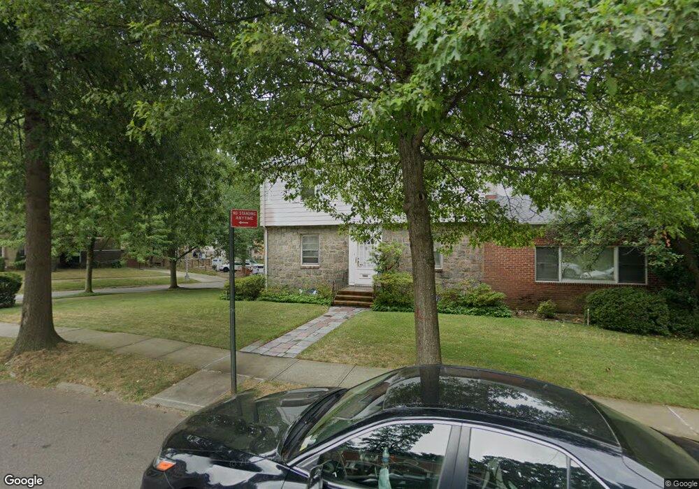 8088 Chevy Chase St, Jamaica, NY 11432 - photo 1