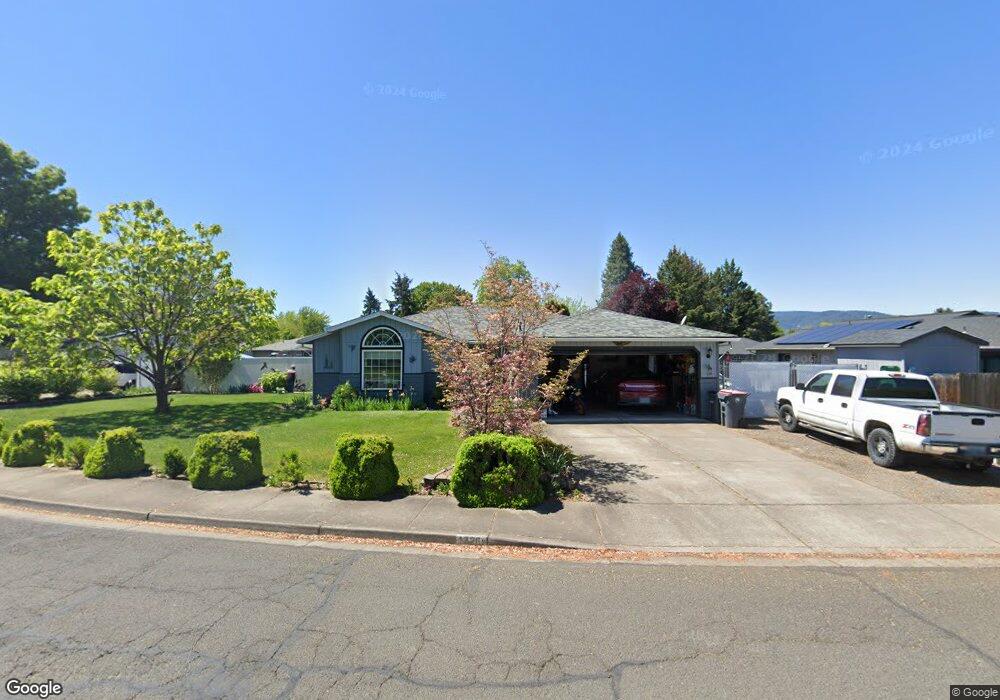 1326 Far West Ave, Central Point, OR 97502 - photo 1