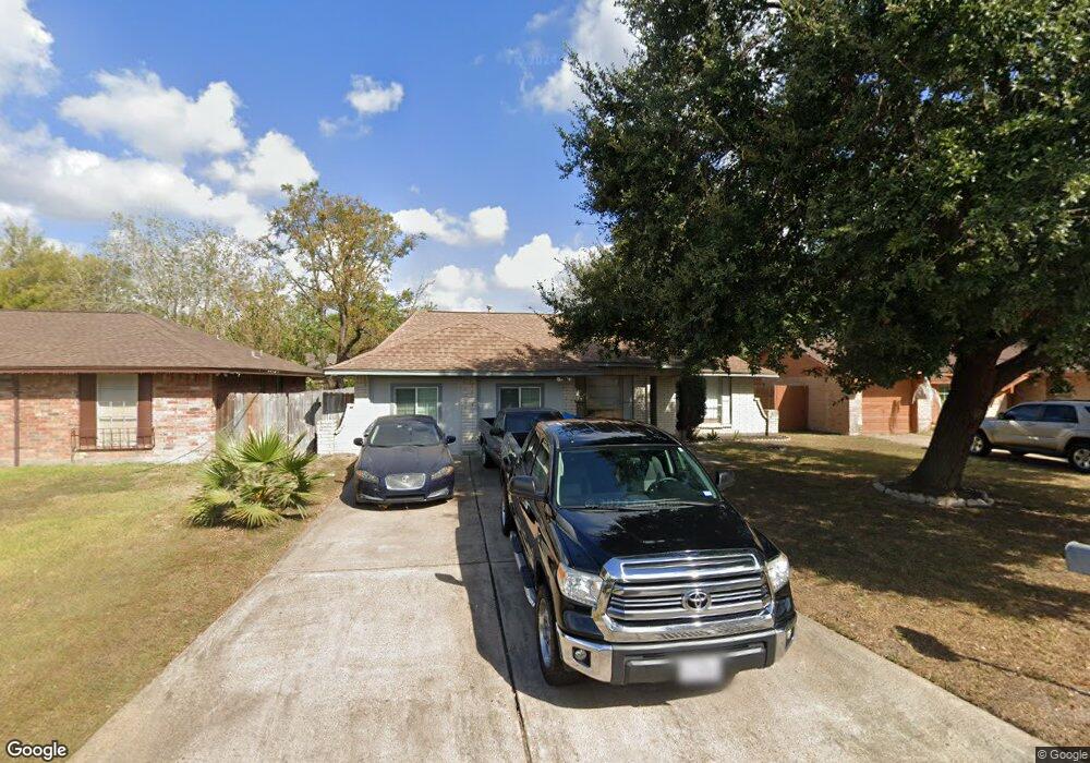 7122 Yellow Pine Dr, Houston, TX 77040 - photo 1