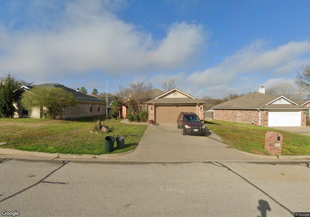 123 Sweetwater Dr, Weatherford, TX 76086 - photo 1