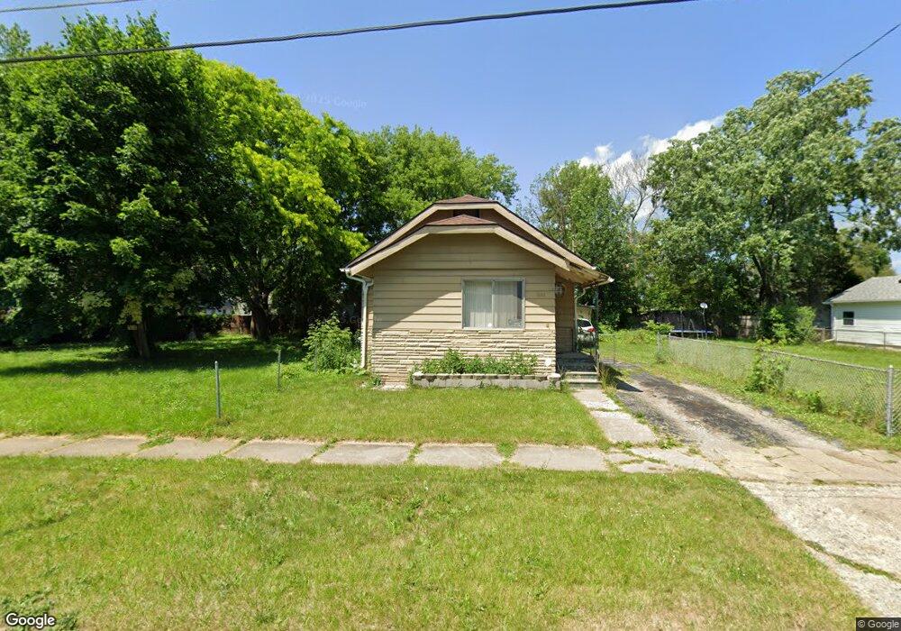 1022 Bloor Ave, Flint, MI 48507 - photo 1