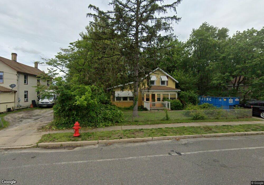 33 Pine St, Lakehurst, NJ 08733 - photo 1