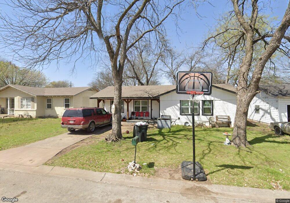 912 Euclid St, Cleburne, TX 76033 - photo 1