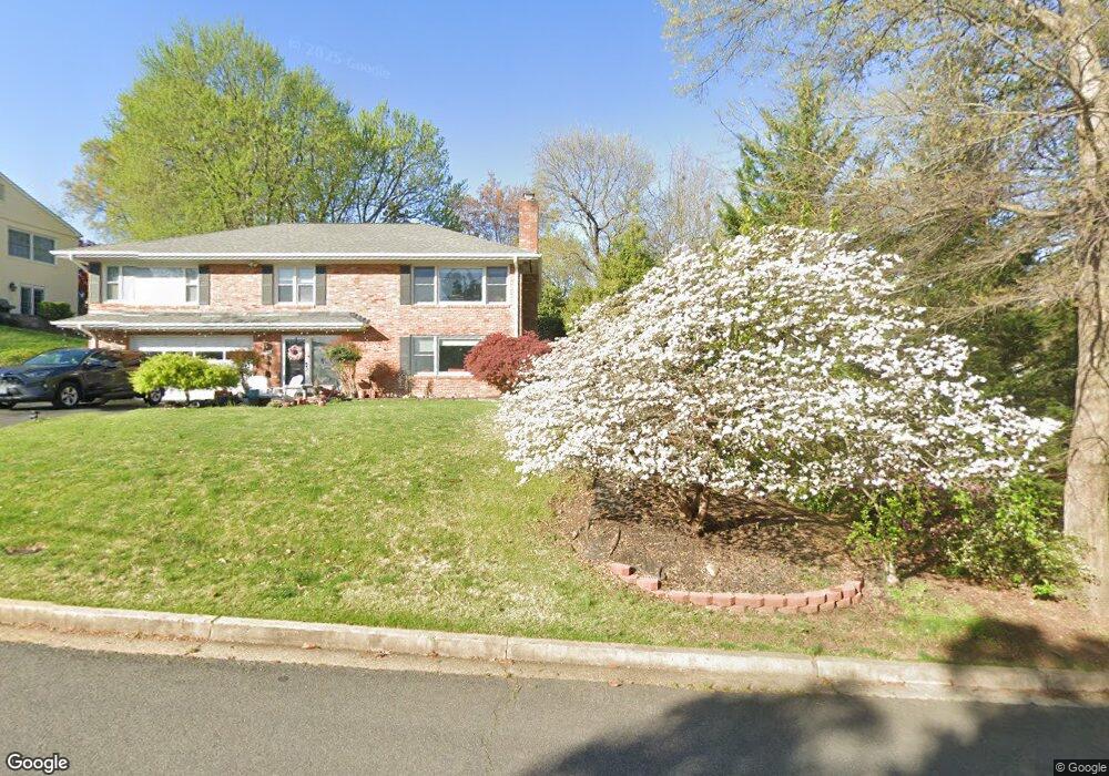 7200 Park Terrace Dr, Alexandria, VA 22307 - photo 1