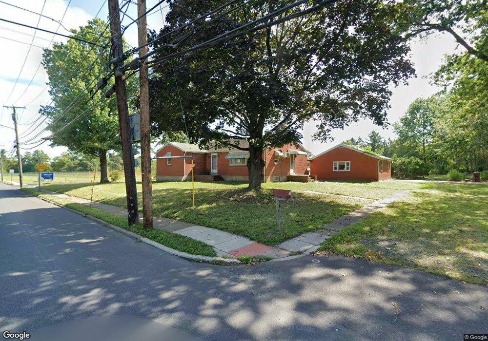 901 Moyer Rd, Lansdale, PA 19446 - photo 1