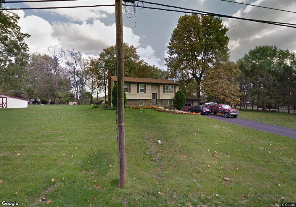 207 Mitchell Ave, Reading, PA 19605 - photo 1