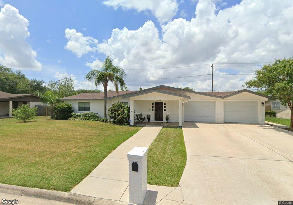 1115 W 4th St, Weslaco, TX 78596 - photo 1