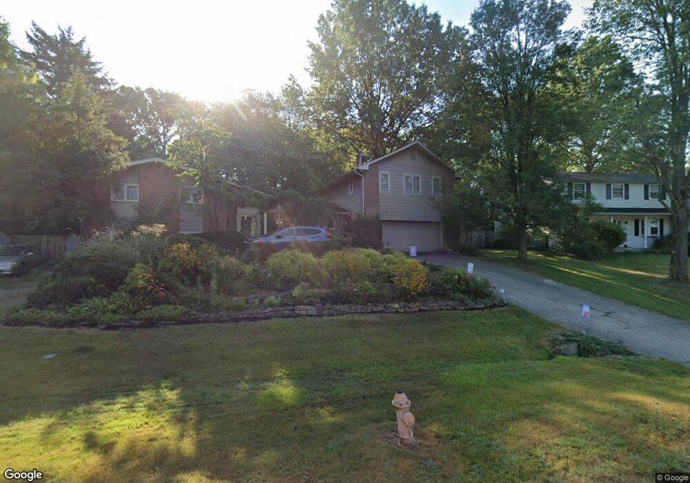 1018 Lornaberry Ln, Columbus, OH 43213 - photo 1