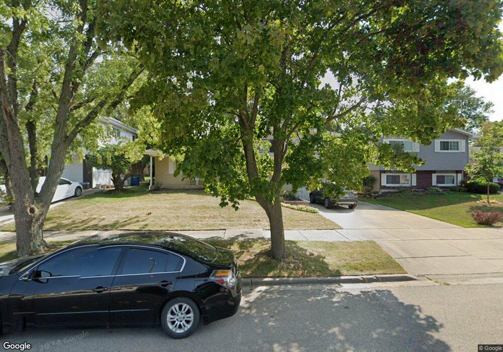 2701 Jacquelyn Ln, Waukegan, IL 60087 - photo 1