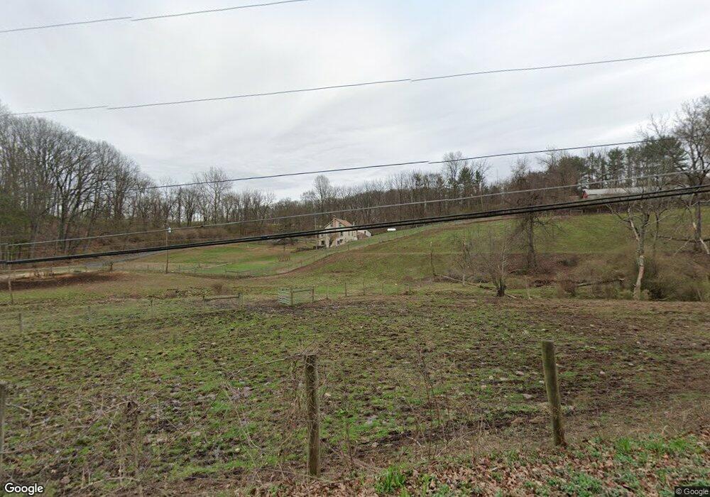 28 Leonard Ln, Reading, PA 19608 - photo 1