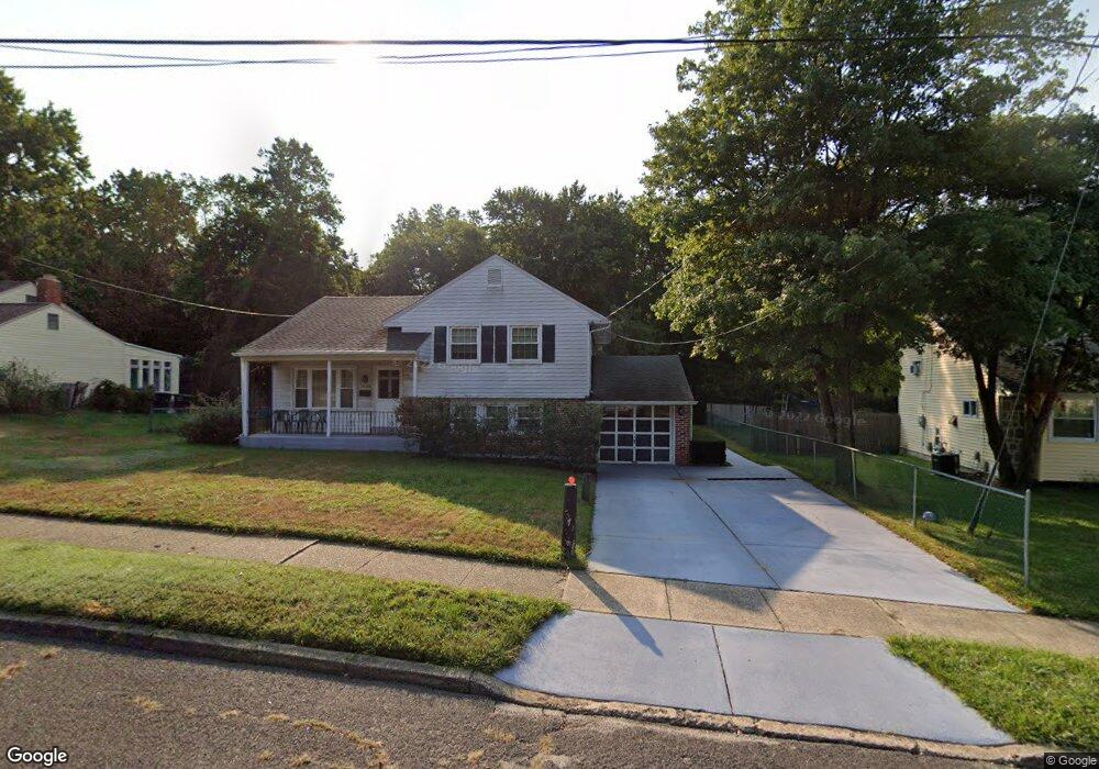 2406 S Cuthbert Dr, Lindenwold, NJ 08021 - photo 1