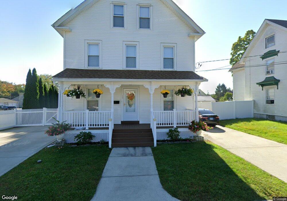 33 Natchaug St, Willimantic, CT 06226 - photo 1