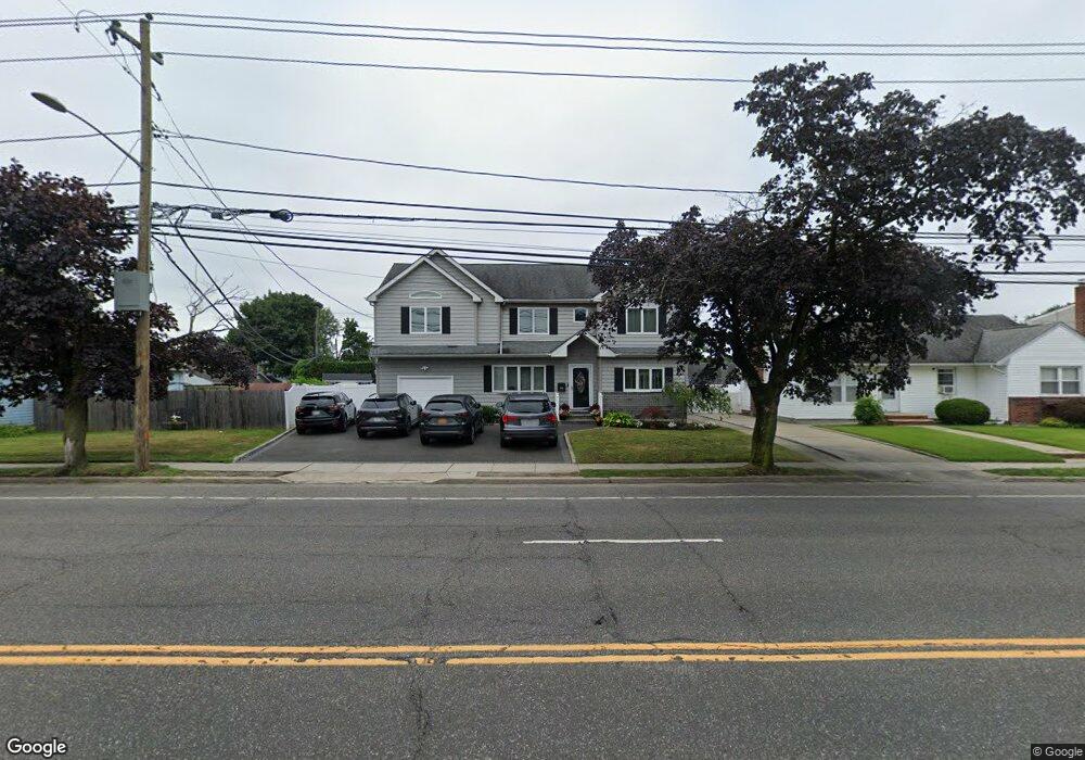 3066 N Jerusalem Rd, Wantagh, NY 11793 - photo 1