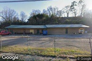 832 Lakeview Dr, Rossville, GA 30741