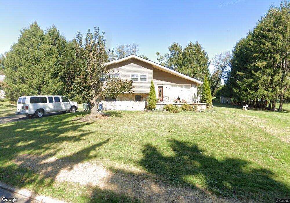 85 Pearl Dr, Southampton, PA 18966 - photo 1