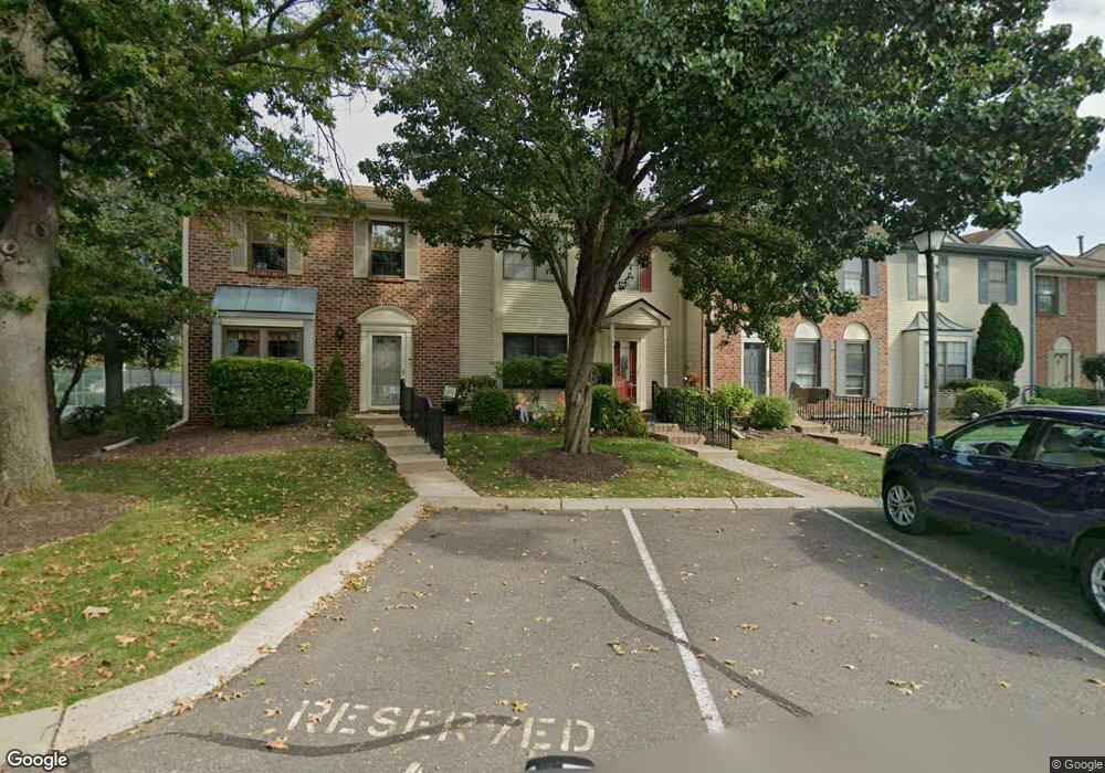 10 Veros Ln, Franklin Park, NJ 08823 - photo 1