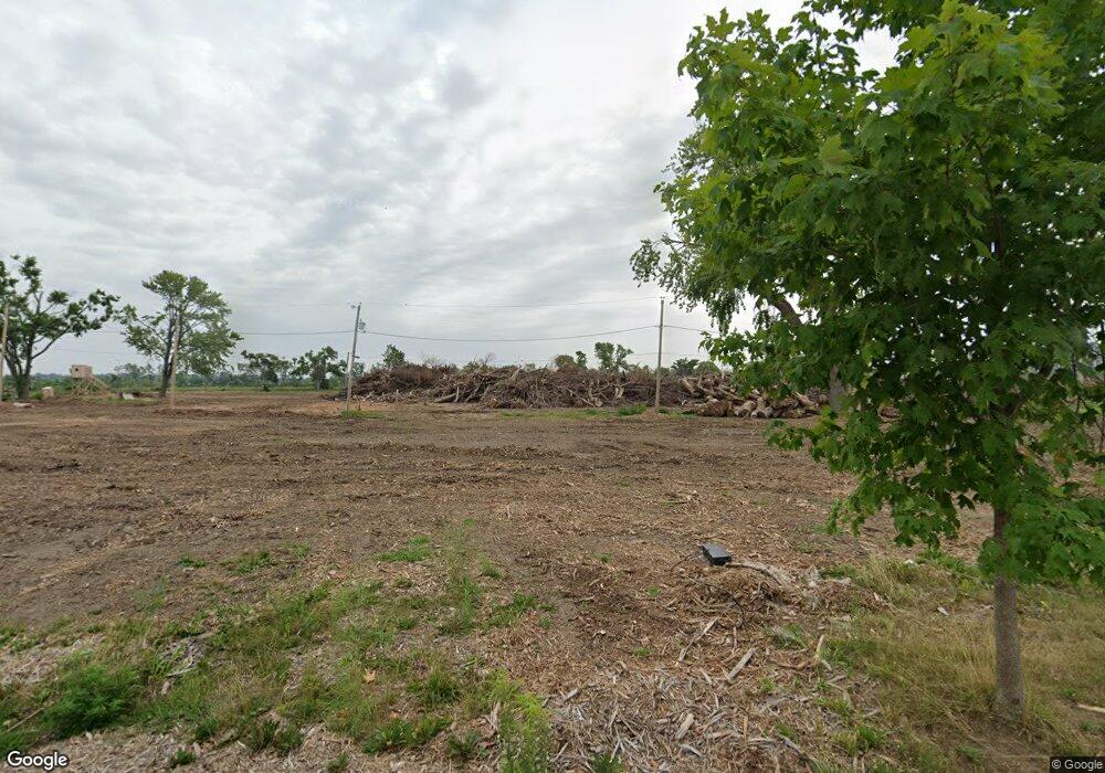 1431 5th St NW, Cedar Rapids, IA 52405 - photo 1