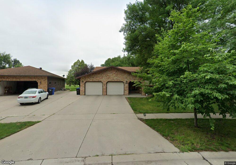 3102 Hickory St N, Fargo, ND 58102 - photo 1