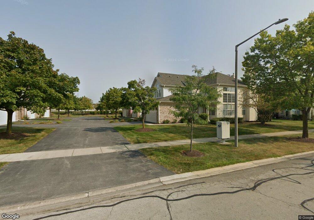 887 Havenshire Rd, Naperville, IL 60565 - photo 1