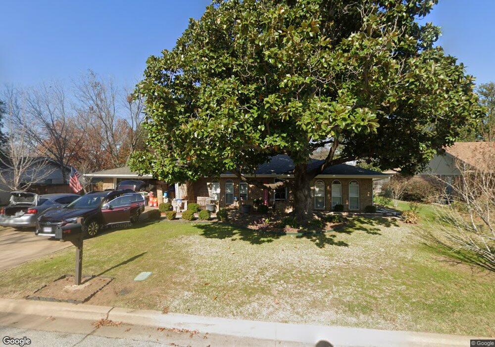 816 Donna Dr, Hurst, TX 76053 - photo 1
