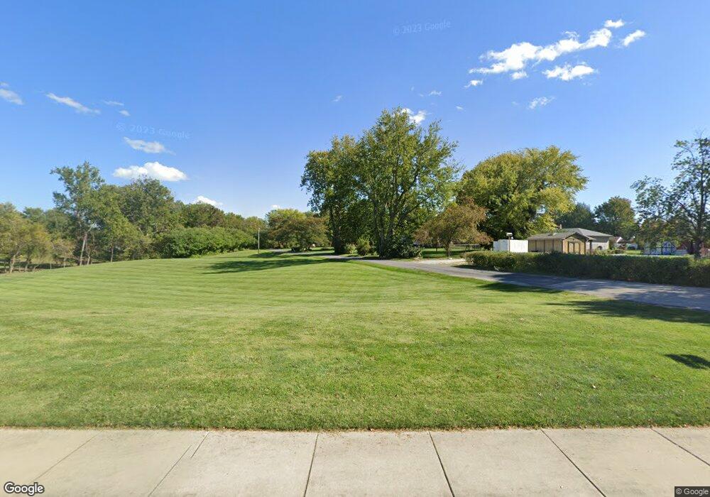 239 Lakeview Acres Dr, Collinsville, IL 62234 - photo 1