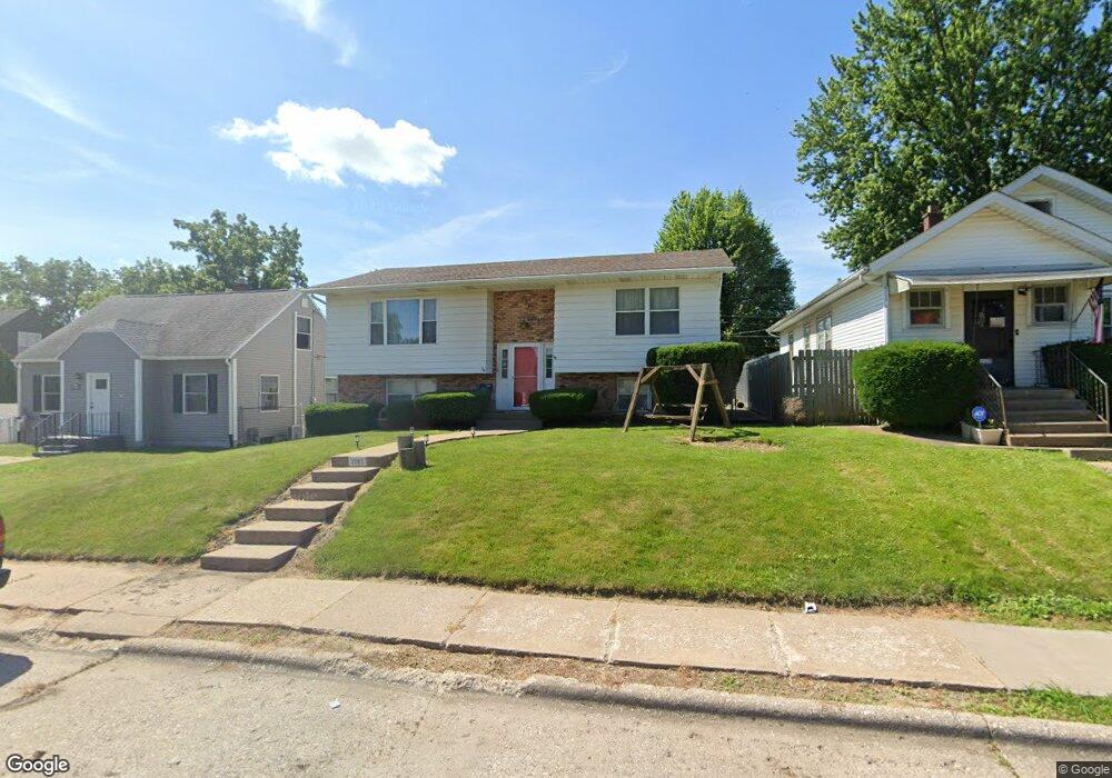 2121 Grove St, Davenport, IA 52804 - photo 1