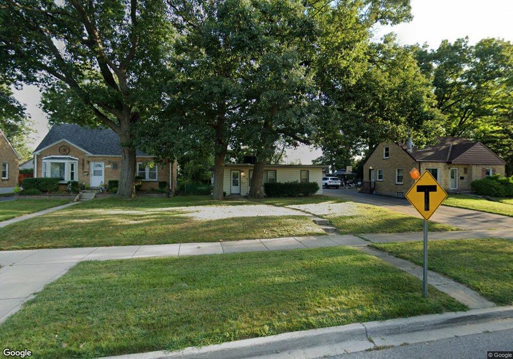 2226 W Crescent Ave, Waukegan, IL 60085 - photo 1