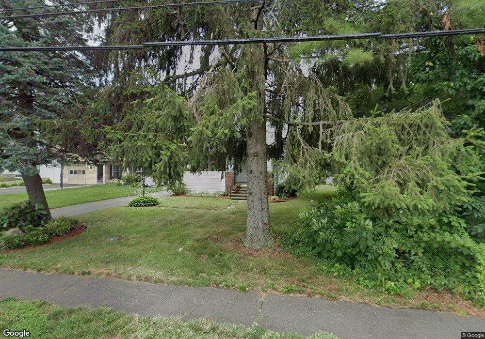 327 Flax Hill Rd, Norwalk, CT 06854 - photo 1