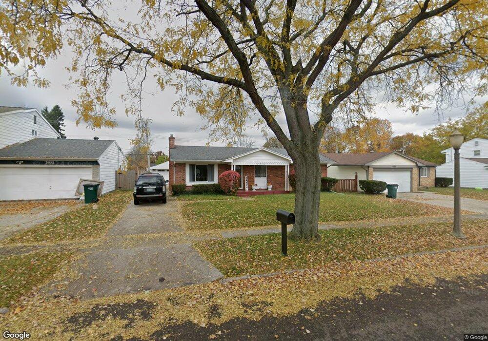 3926 Windward Dr, Lansing, MI 48911 - photo 1