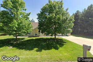 560 Sandridge Dr, Mendon, IL 62351