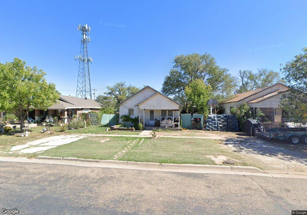 921 S Birge Ave, Dumas, TX 79029 - photo 1