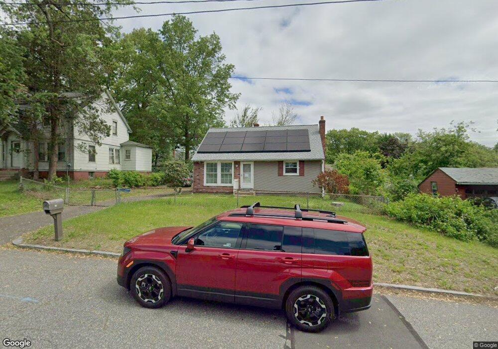 21 Hillmont St, Springfield, MA 01109 - photo 1