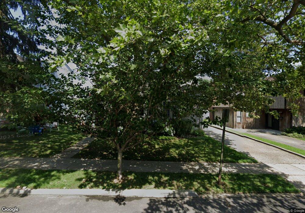 20 Oldwood Rd unit A, Port Washington, NY 11050 - photo 1