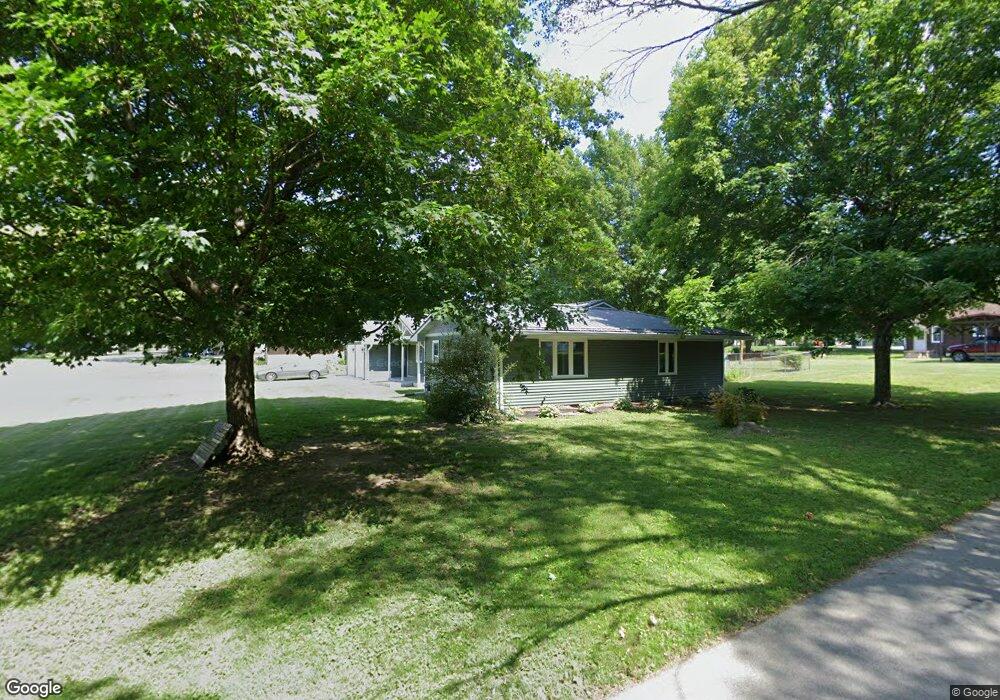 1204 Washington St, Covington, IN 47932 - photo 1