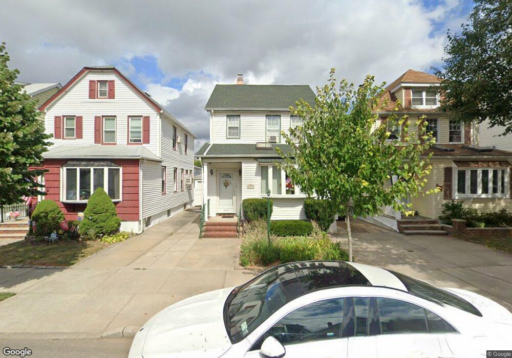 4633 189th St, Flushing, NY 11358 - photo 1