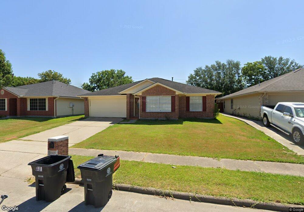 10927 Malden Dr, Houston, TX 77075 - photo 1