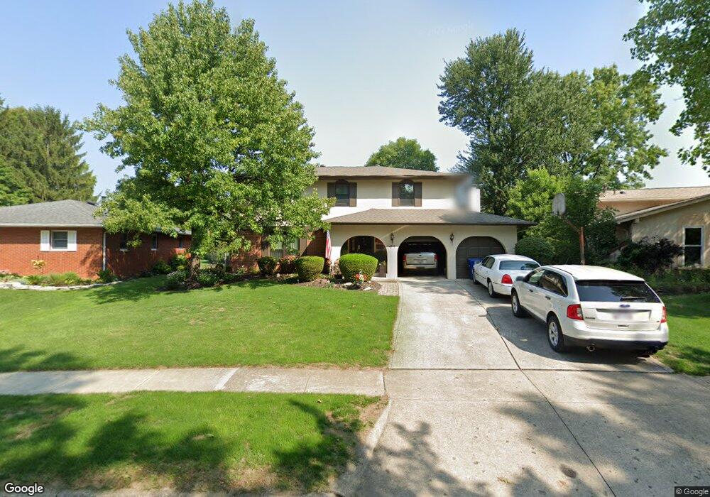 1840 Balsamridge Rd, Columbus, OH 43229 - photo 1