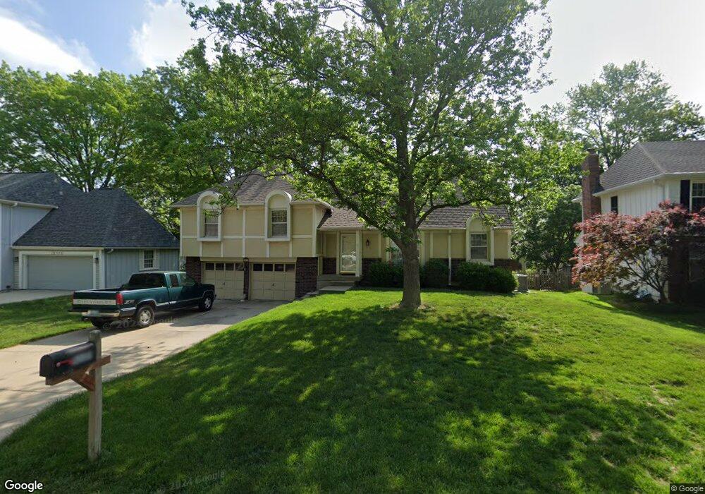 10131 Monrovia St, Lenexa, KS 66215 - photo 1