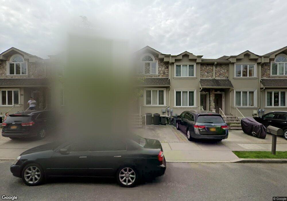 22-42 Calvanico Ln, Staten Island, NY 10314 - photo 1