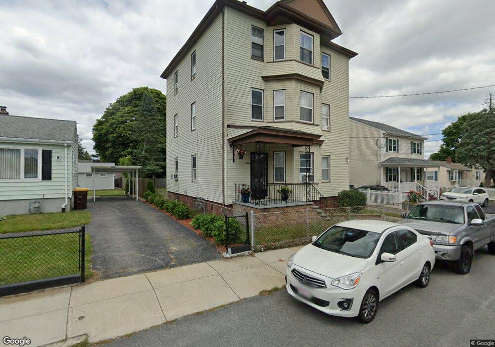 644 Grinnell St unit 1, Fall River, MA 02721 - photo 1