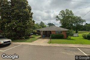 23 Commerce St, Noxapater, MS 39346