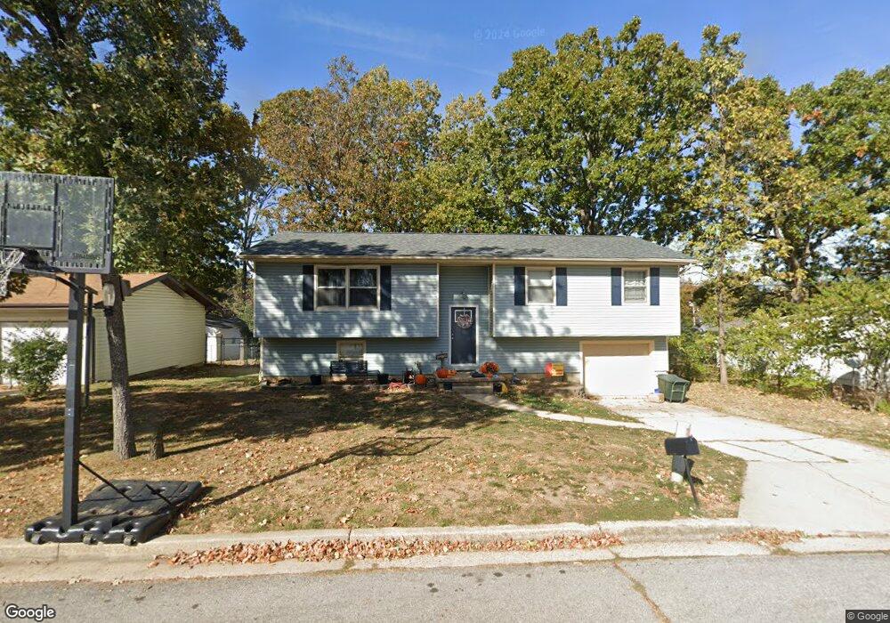 1104 Hess Ave, Rolla, MO 65401 - photo 1