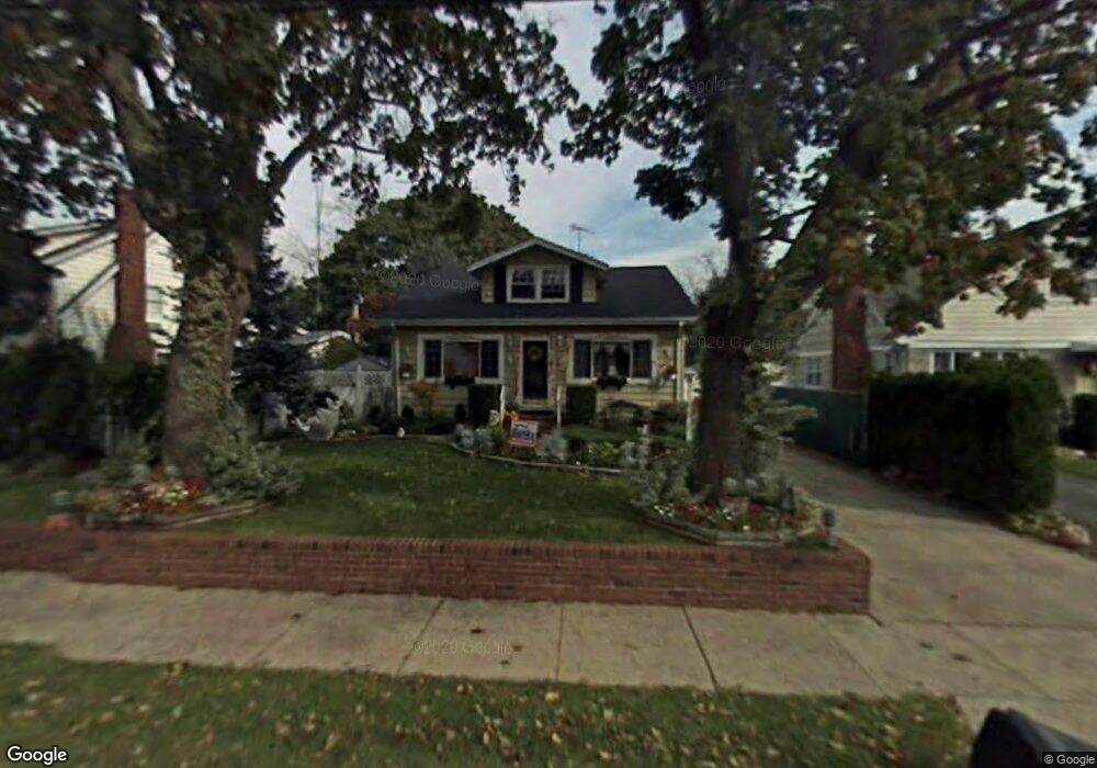 95 Sycamore St, West Hempstead, NY 11552 - photo 1