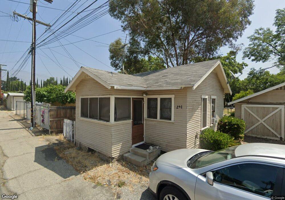 241 N Laurel Ave, Upland, CA 91786 - photo 1