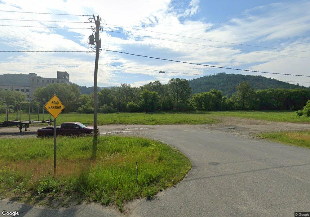 659 Bay St, Saint Johnsbury, VT 05819 - photo 1