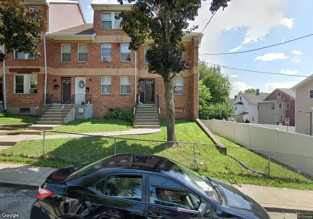 192 North St unit 2nd Floor, New Britain, CT 06051 - photo 1