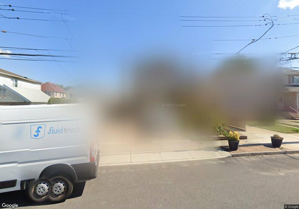 275 Lamport Blvd, Staten Island, NY 10305 - photo 1