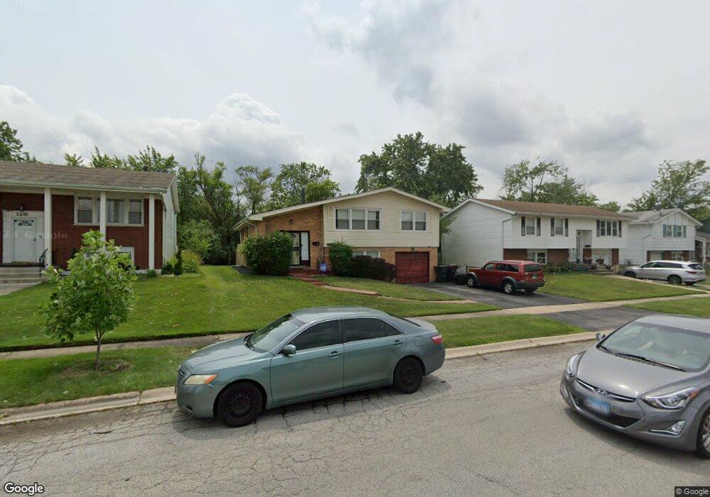 3321 Laurel Ln, Hazel Crest, IL 60429 - photo 1