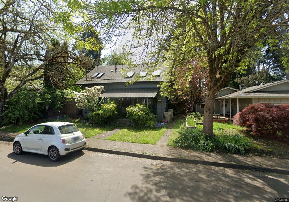 710 SE Lilly Ave, Corvallis, OR 97333 - photo 1